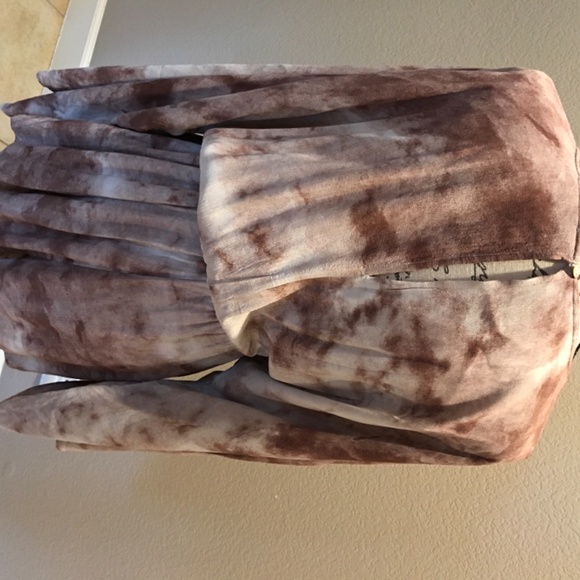 Romper - Picture 2 of 2